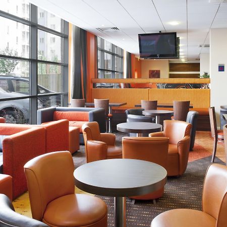 Holiday Inn Express סלאו מסעדה תמונה