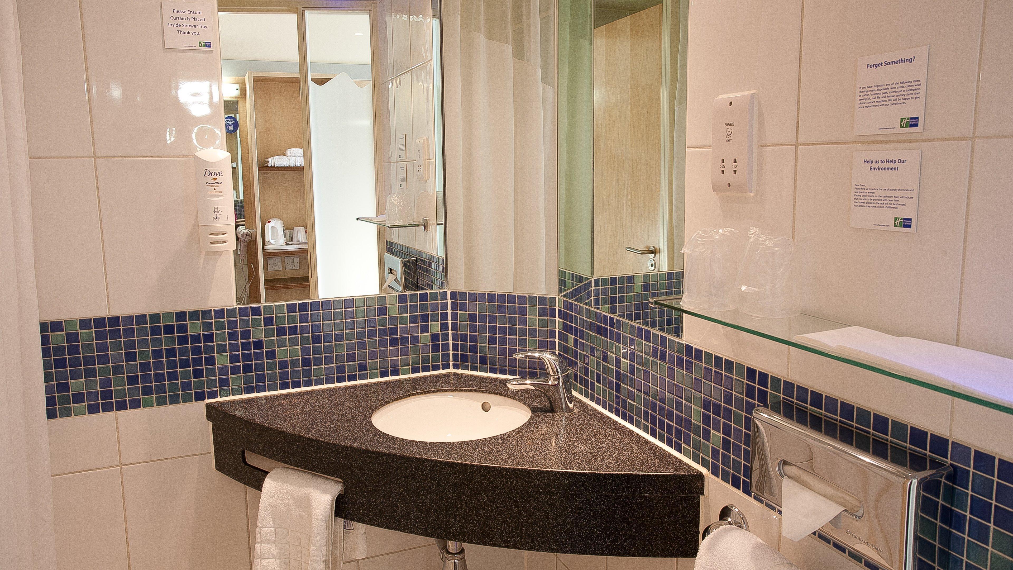 Holiday Inn Express סלאו מראה חיצוני תמונה